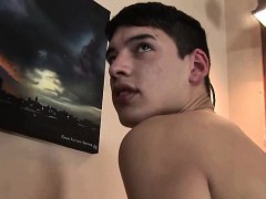 Cock-strong rent boy gets ass fingered