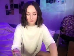 Brunette Solo Webcam Masturbation