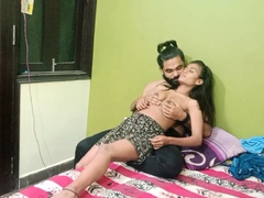 Juicy 18 Year Old Skinny Desi Girlfriend Sex